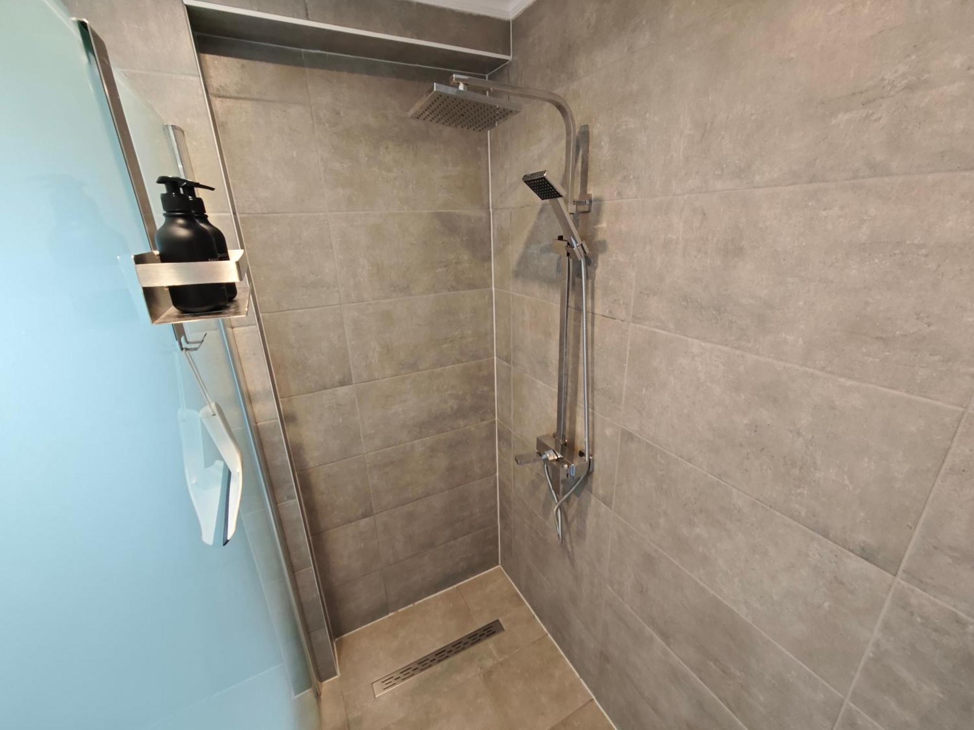 Fh-Naehe: Modernes Apt Mit Balkon Hof  Esterno foto