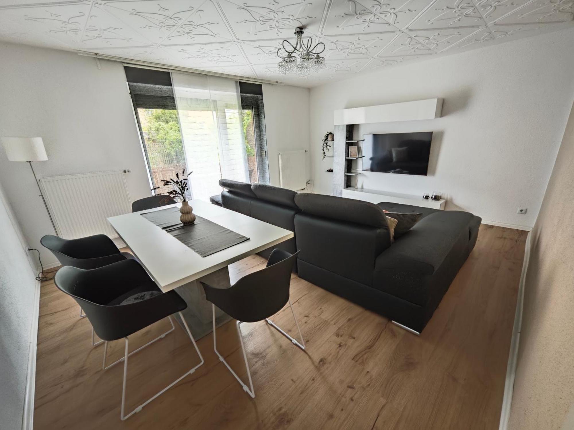 Fh-Naehe: Modernes Apt Mit Balkon Hof  Esterno foto